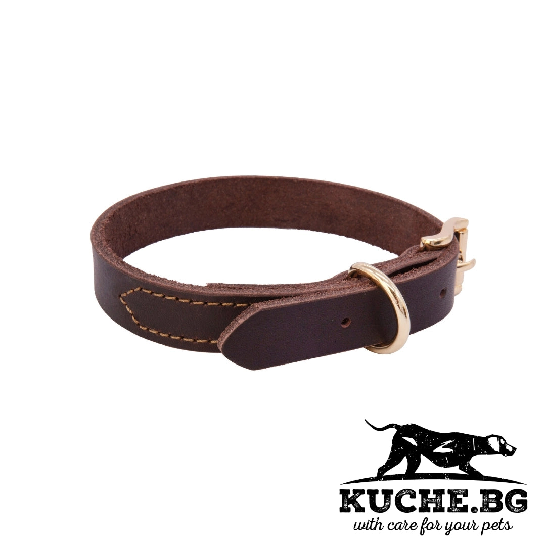 Кафяв кожен нашийник за куче с D-образен пръстен, подсилени шевове и метални елементи